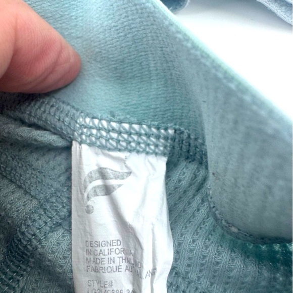 Fabletics Women's Light Green / blue Sports Bra Set - Picture 6 of 9